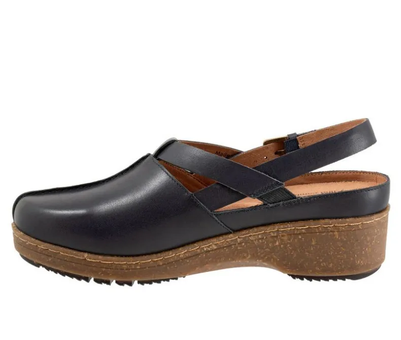 Clogs & Mules>Softwalk Women's Arica Clogs
