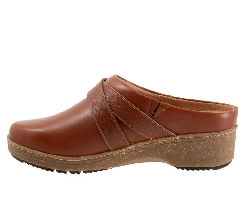 Clogs & Mules>Softwalk Women's Asmara Clogs