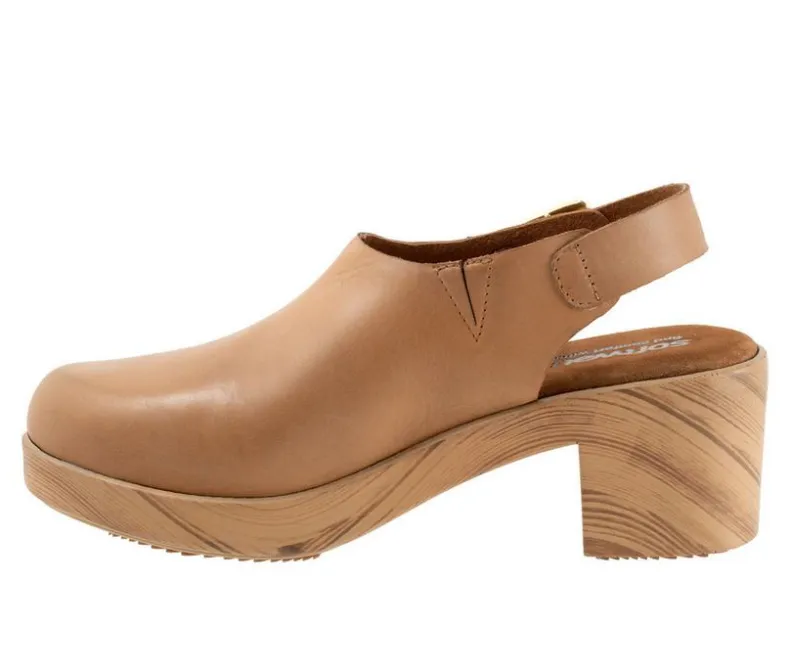 Clogs & Mules>Softwalk Women's Fairbanks Clogs