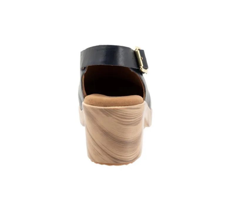 Clogs & Mules>Softwalk Women's Fairbanks Clogs