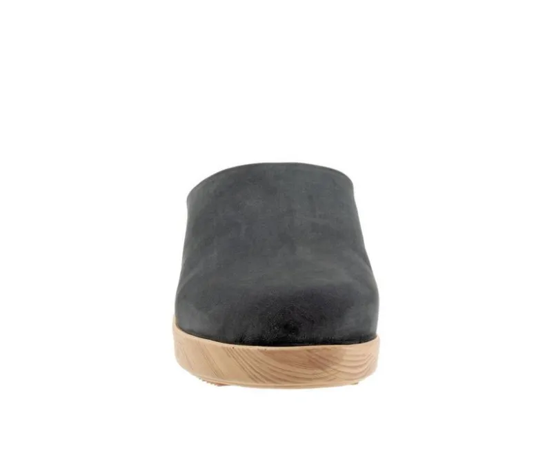 Clogs & Mules>Softwalk Women's Felida Clogs