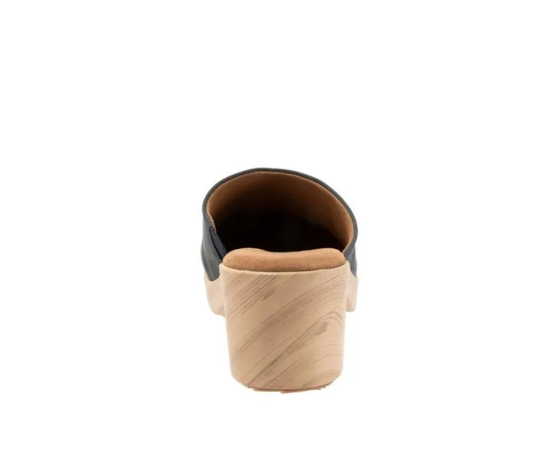 Clogs & Mules>Softwalk Women's Felida Clogs