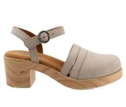 Clogs & Mules>Softwalk Women's Fillmore Clogs