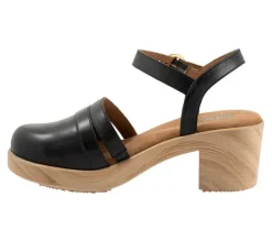 Clogs & Mules><noscript><img width=