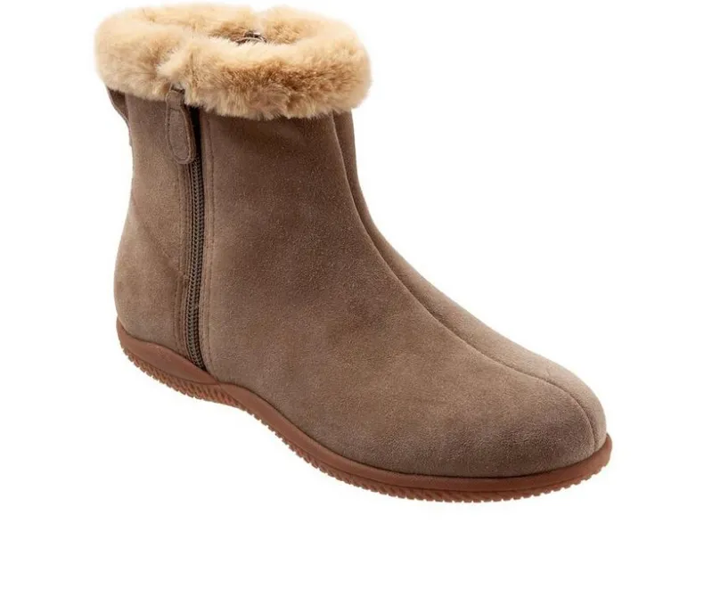 Cozy>Softwalk Women's Helena Winter Booties