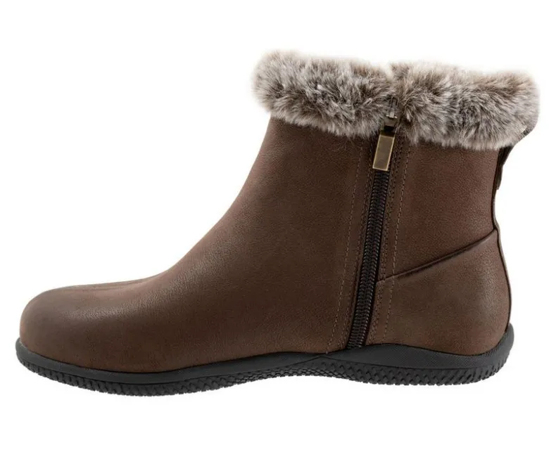 Cozy>Softwalk Women's Helena Winter Booties