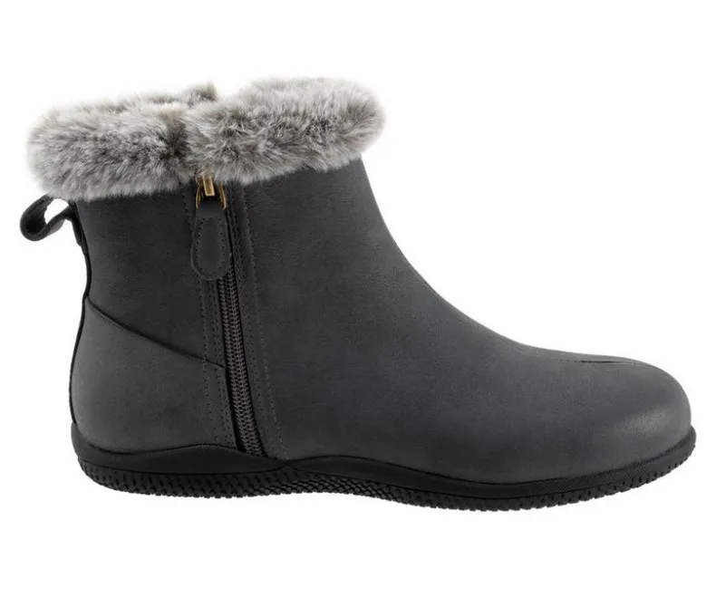 Cozy>Softwalk Women's Helena Winter Booties