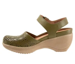 Clogs & Mules><noscript><img width=