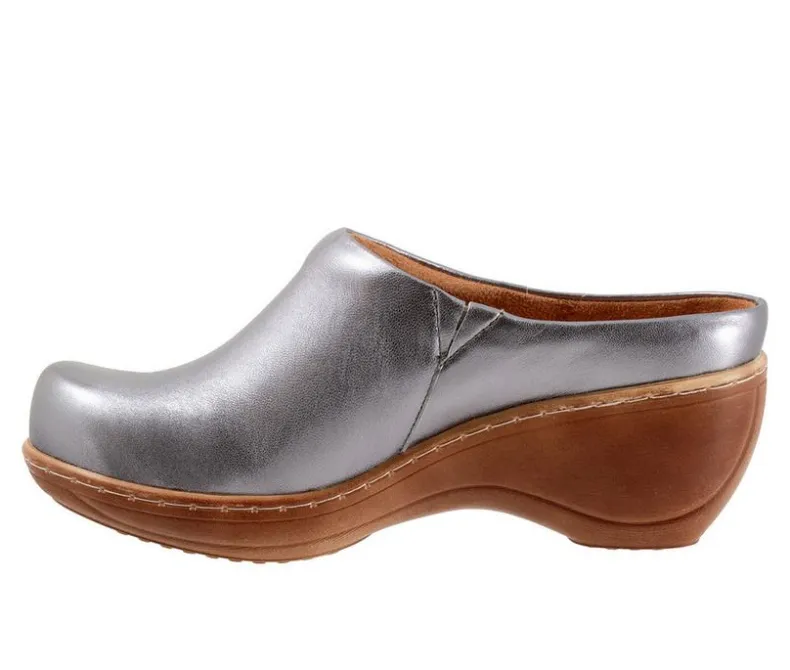 Clogs & Mules>Softwalk Women's Madison Clogs