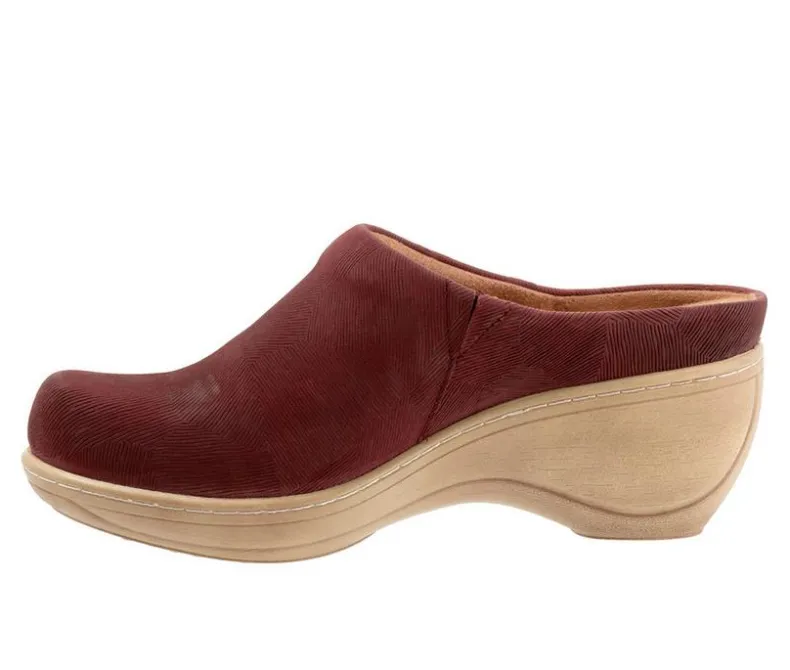 Clogs & Mules>Softwalk Women's Madison Clogs