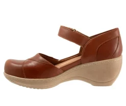 Clogs & Mules><noscript><img width=