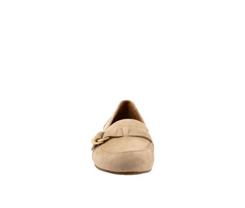 Loafers & Oxfords>Softwalk Women's Serra Loafers