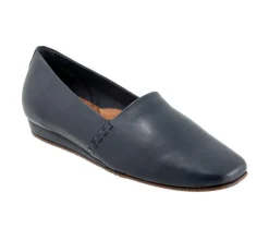 Loafers & Oxfords>Softwalk Women's Vale Loafers