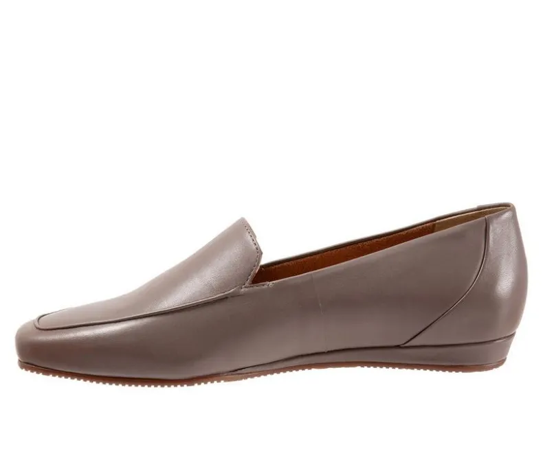 Loafers & Oxfords>Softwalk Women's Vista Loafers