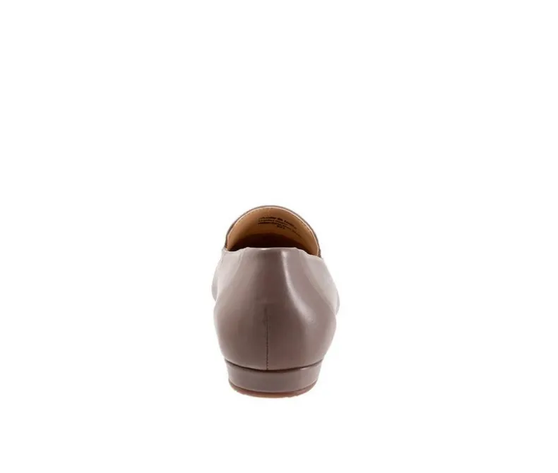 Loafers & Oxfords>Softwalk Women's Vista Loafers