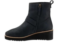 Boots & Booties><noscript><img width=
