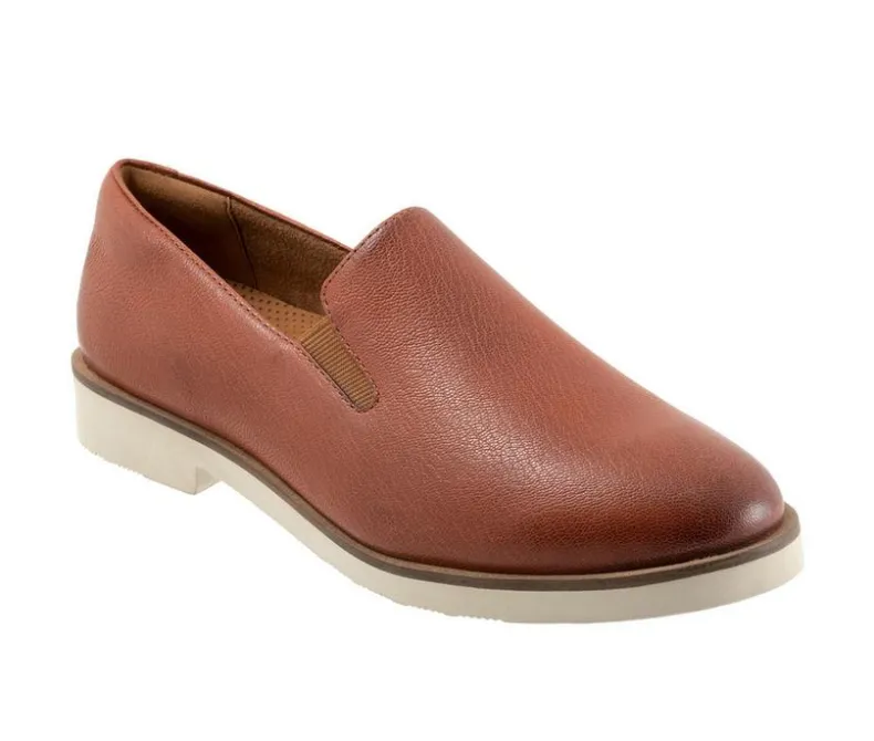 Loafers & Oxfords>Softwalk Women's Whistle II Heeled Loafers