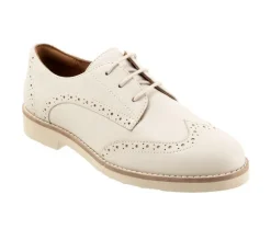 Loafers & Oxfords>Softwalk Women's Willet Oxfords