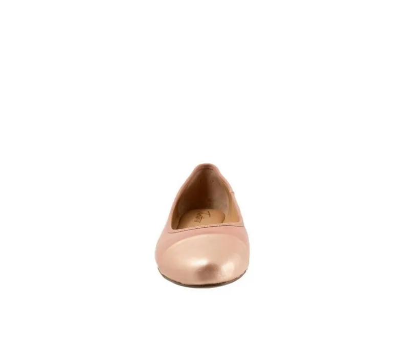 Flats>Trotters Women's Clara Flats