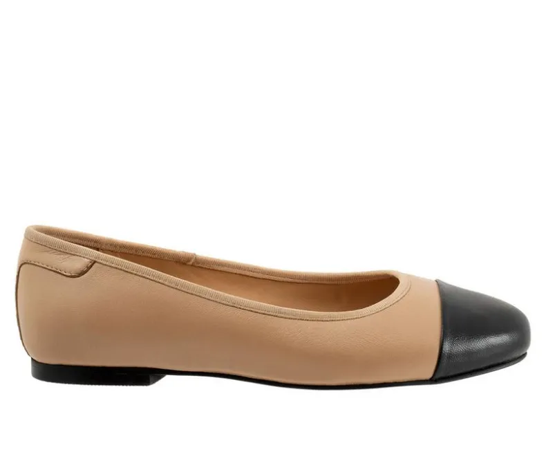 Flats>Trotters Women's Clara Flats