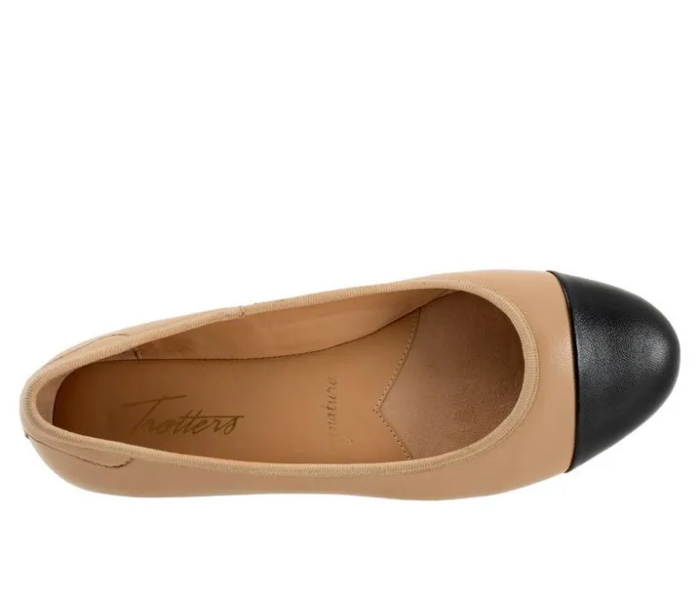 Flats>Trotters Women's Clara Flats