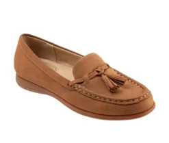 Loafers & Oxfords>Trotters Women's Dawson Moccasin Loafers
