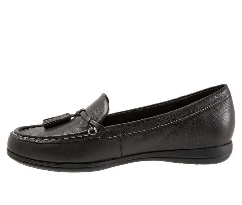 Loafers & Oxfords>Trotters Women's Dawson Moccasin Loafers