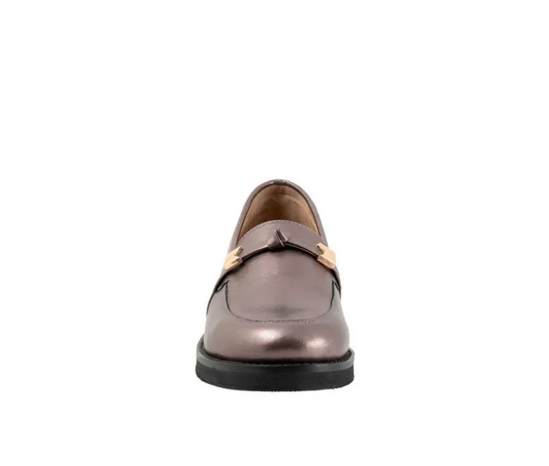 Loafers & Oxfords>Trotters Women's Femi Loafers