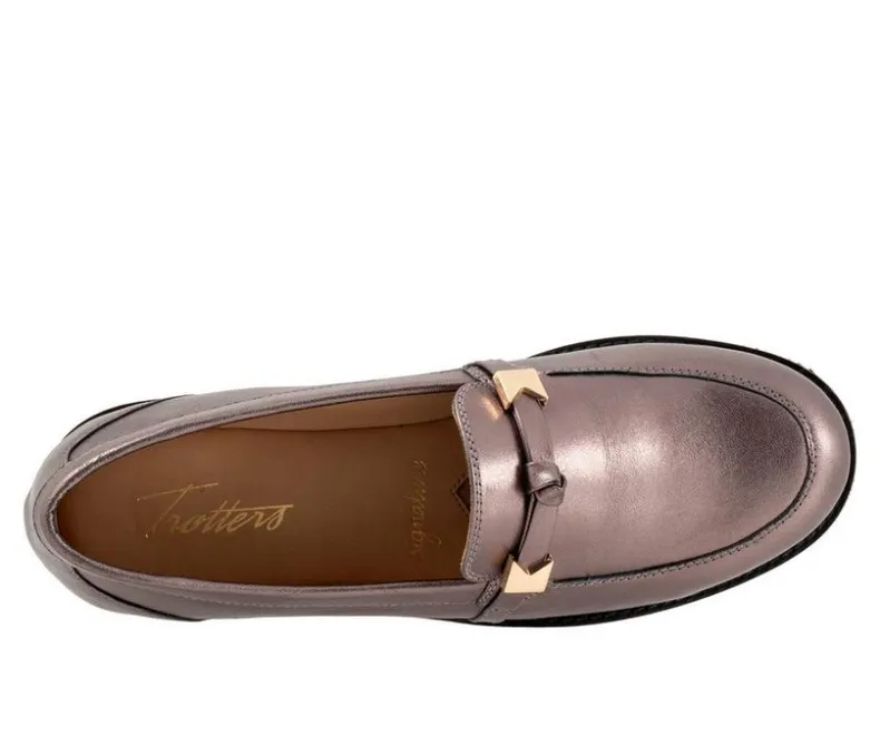 Loafers & Oxfords>Trotters Women's Femi Loafers