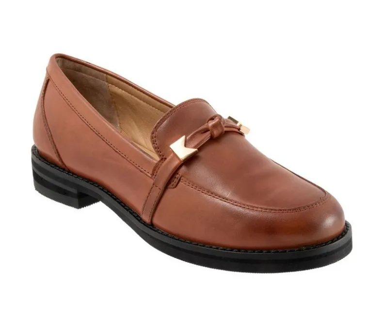Loafers & Oxfords>Trotters Women's Femi Loafers
