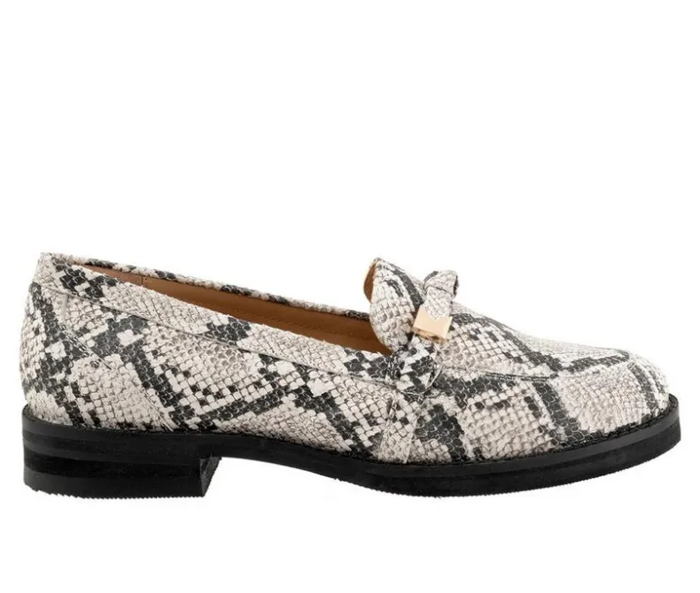 Loafers & Oxfords>Trotters Women's Femi Loafers