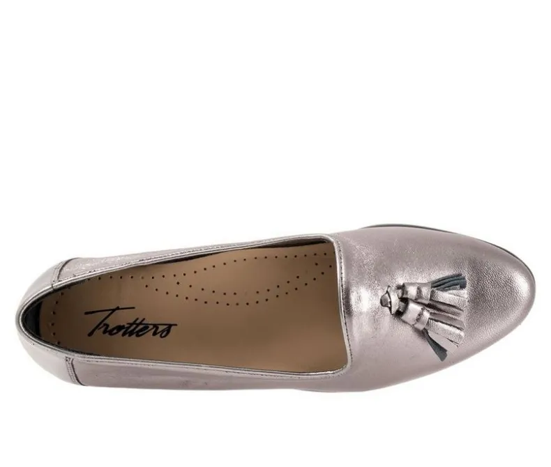 Loafers & Oxfords>Trotters Women's Liz Tassel Loafers