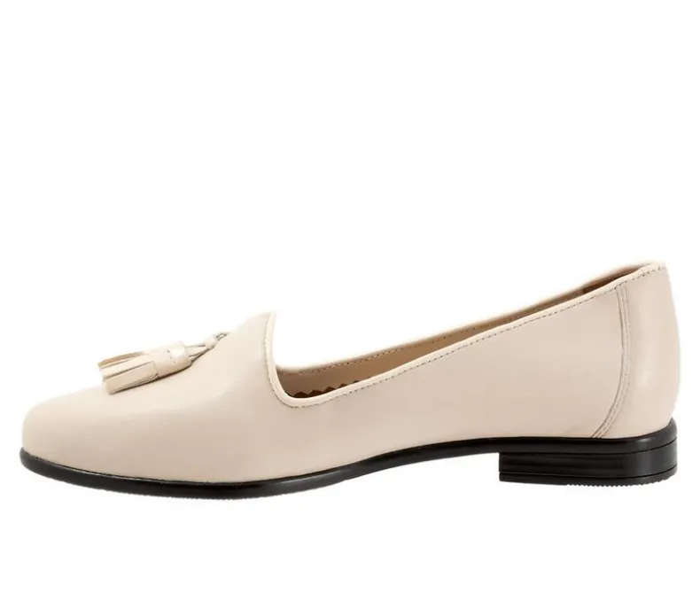 Loafers & Oxfords>Trotters Women's Liz Tassel Loafers
