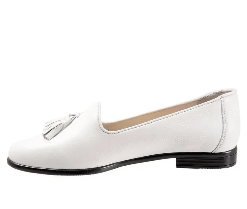 Loafers & Oxfords>Trotters Women's Liz Tassel Loafers