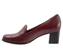 Loafers & Oxfords><noscript><img width=