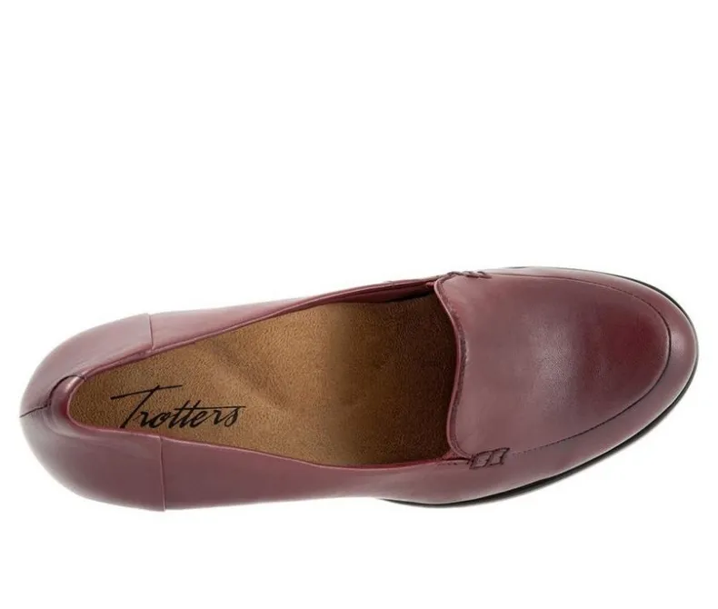 Loafers & Oxfords>Trotters Women's Quincy Pumps