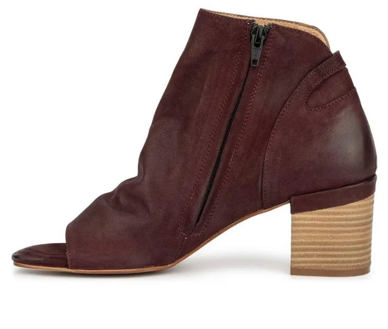 Dress>Vintage Foundry Co Women's Sabrina Peep Toe Booties