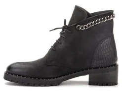 Lace Up><noscript><img width=
