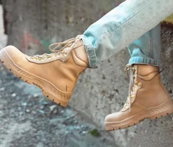 Boots & Booties><noscript><img width=