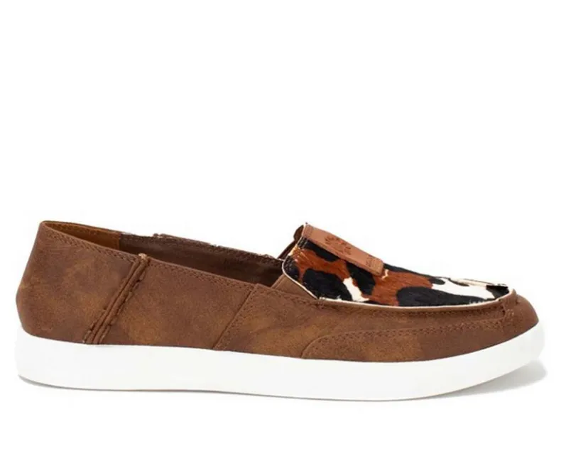 Boat Shoes & Slip-Ons>Yellow Box Women's Oleviah Slip-On Shoes