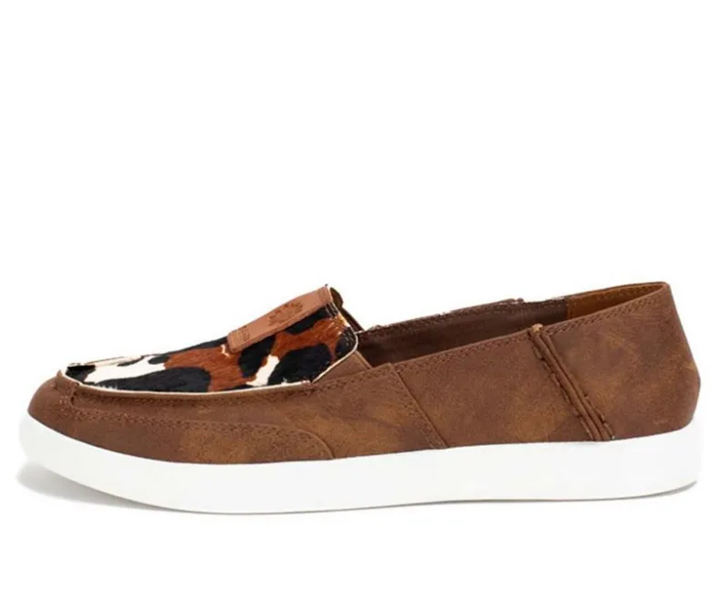 Boat Shoes & Slip-Ons>Yellow Box Women's Oleviah Slip-On Shoes